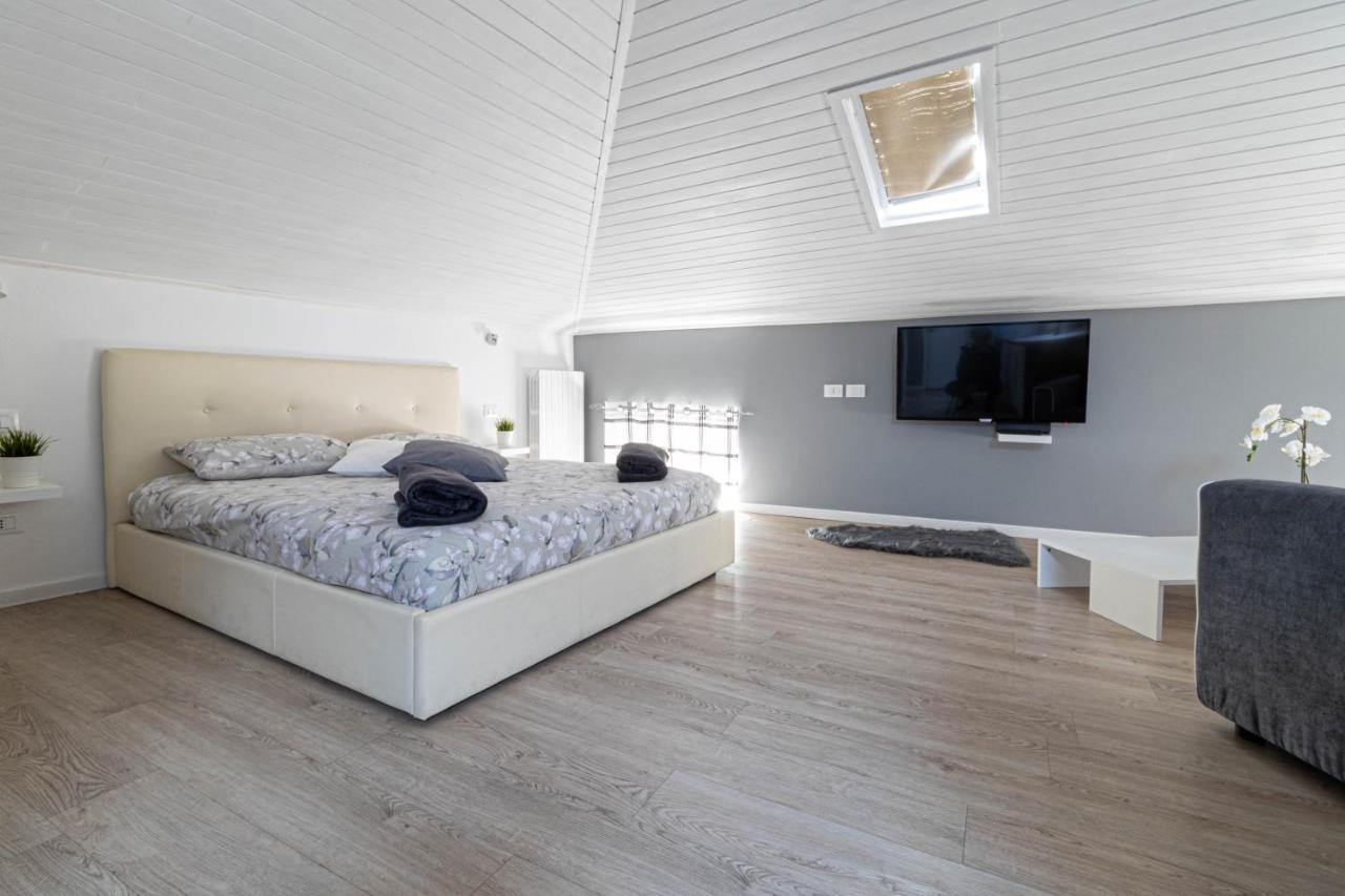 Lapiccolina Apartment Desenzano del Garda Ngoại thất bức ảnh