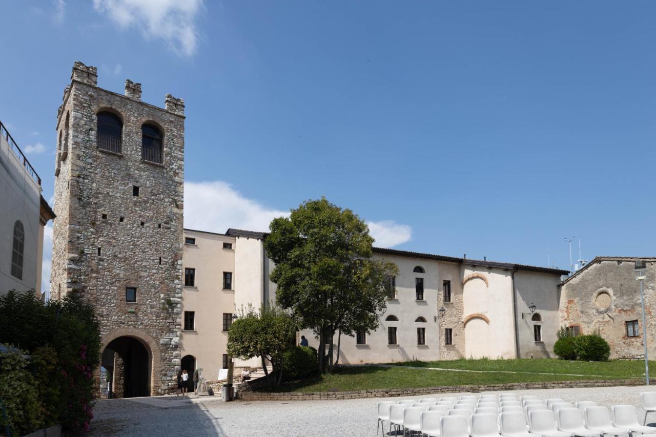 Lapiccolina Apartment Desenzano del Garda Ngoại thất bức ảnh
